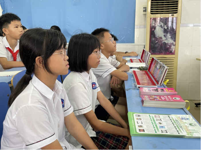 阜沙鎮(zhèn)禁毒信息〔2022〕第141期--阜沙禁毒宣傳進(jìn)豐聯(lián)小學(xué)  護(hù)航青春不“毒”行（2022.7.